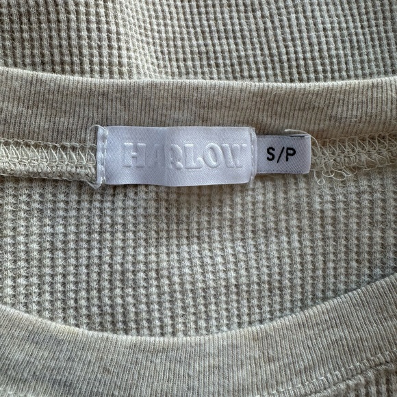 Harlow Cream Full Sleeve 100% Cotton Top: New Haven Connecticut (Size Small) - Picture 5 of 7